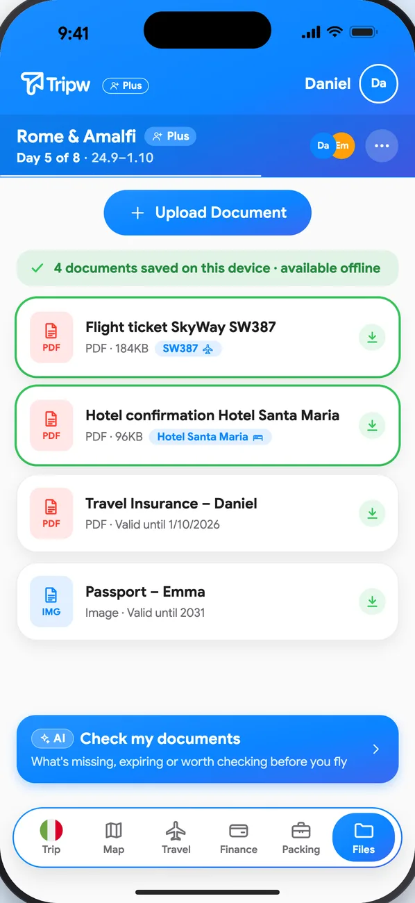 The documents tab after the import: the ticket and the hotel confirmation saved as files